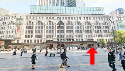 なんば広場(地上)から なんばスカイオ店までの道順1